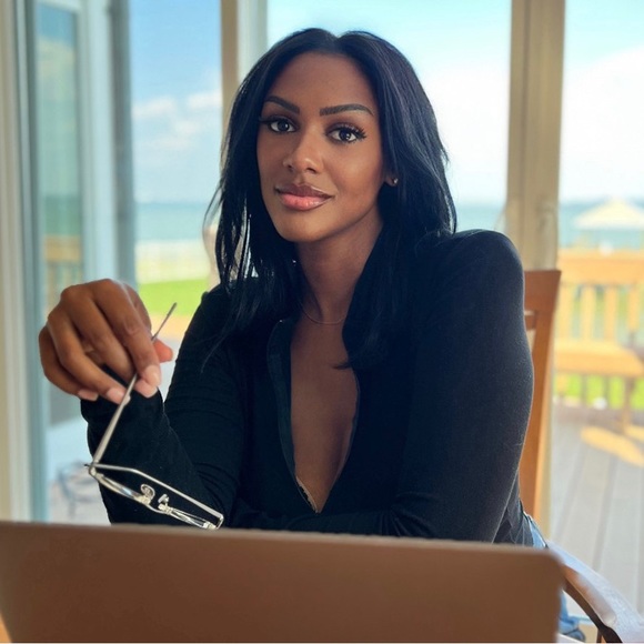 taylormonroe677
